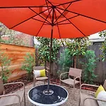 Charming 2Bed French Colonial Apartment In Desirable Midtown Sacramento