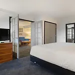 Howard Johnson By Wyndham Sacramento Downtown