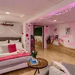 Barbie\'S Dream Apt In The City