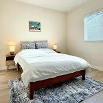 5 Min Walk To Ucd Med Ctr - Stylish New Build Home