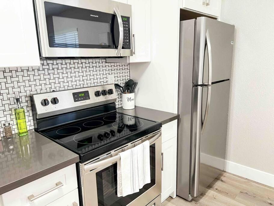 Luxury In The Heart Of Midtown Apartamento Sacramento
