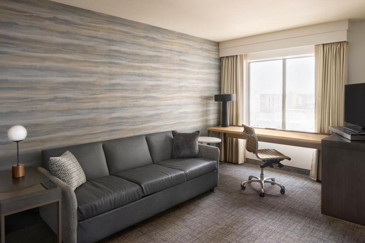 Hotel By Marriott Downtown At Capitol Park 3*