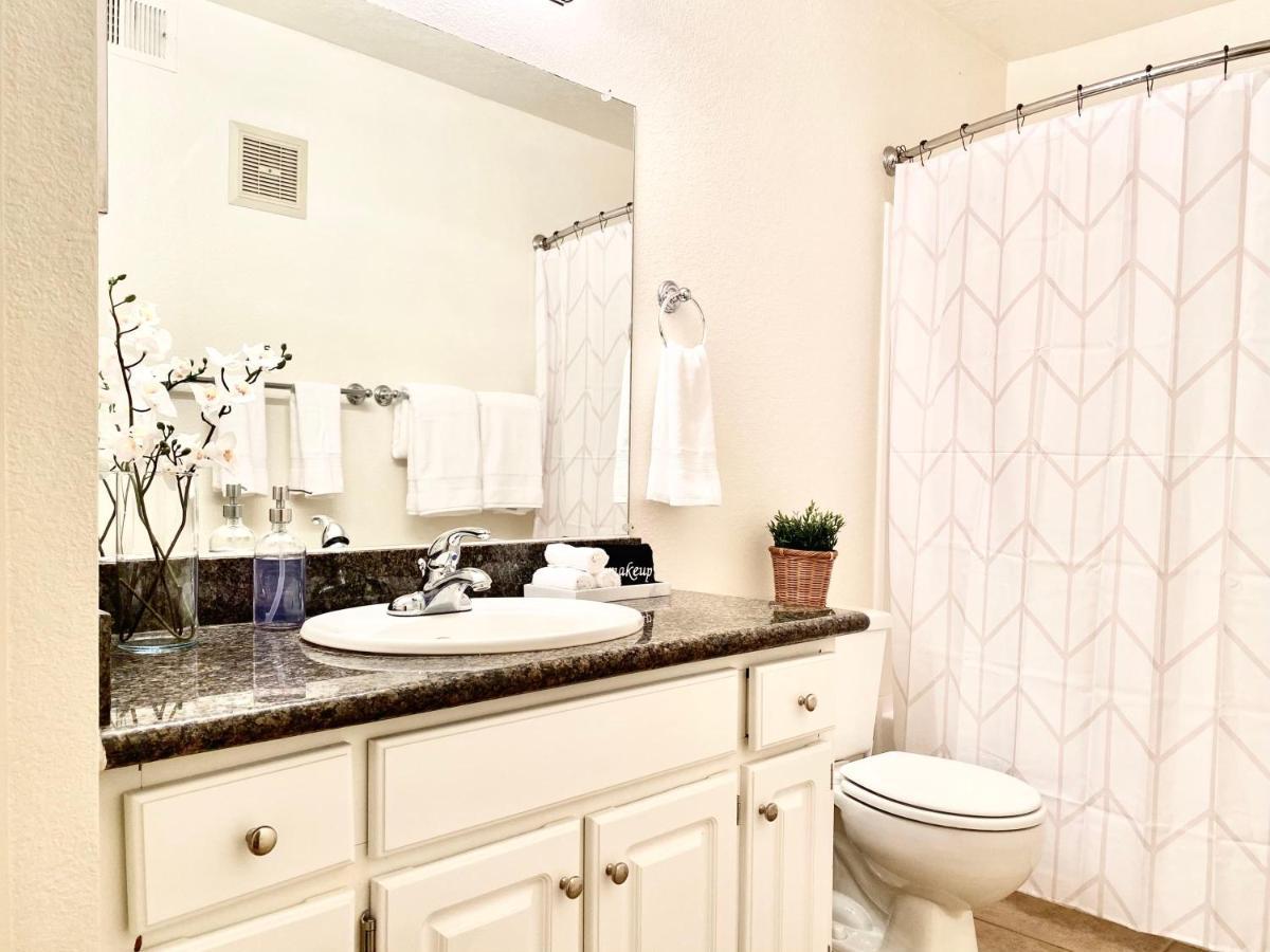 Luxury Apartment, King Bed, Fast Wi-fi Apartment