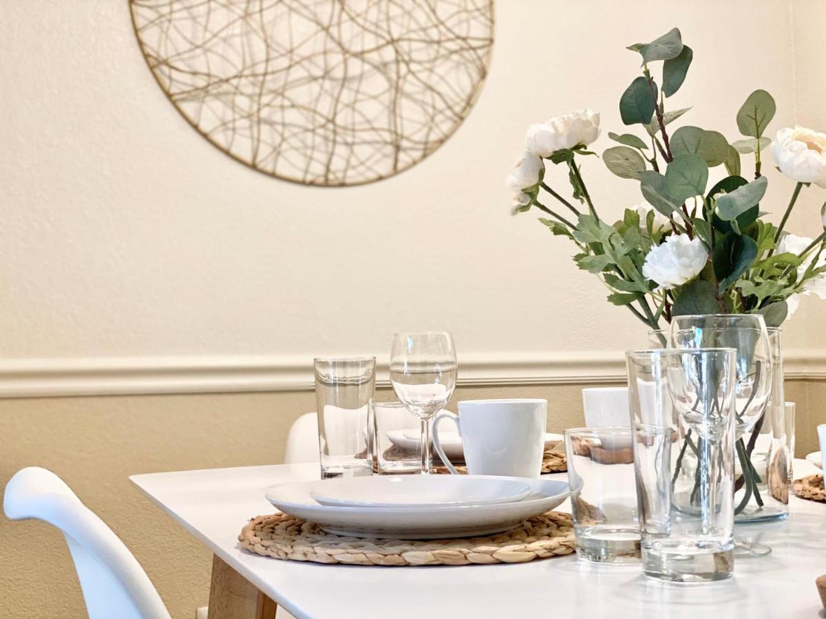 Luxury Apartment, King Bed, Fast Wi-fi Sacramento
