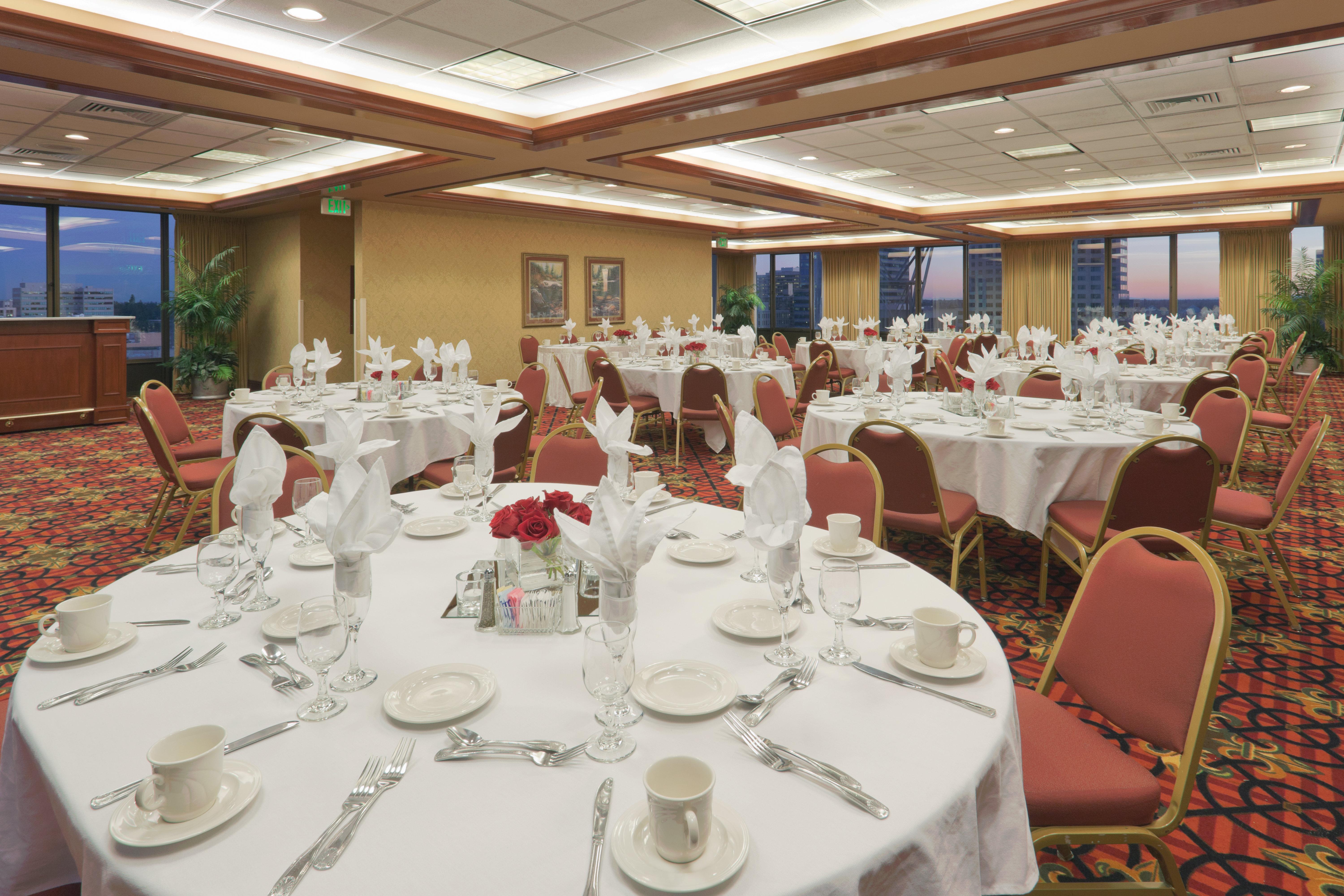Downtown-arena By Ihg Hotel