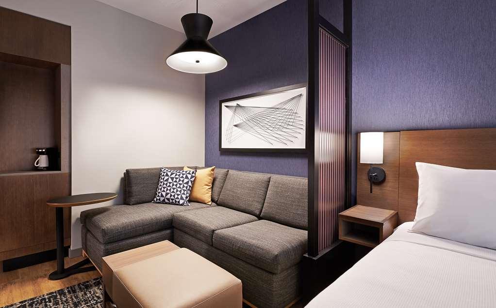 Hyatt Place International Airport Hotel Sacramento