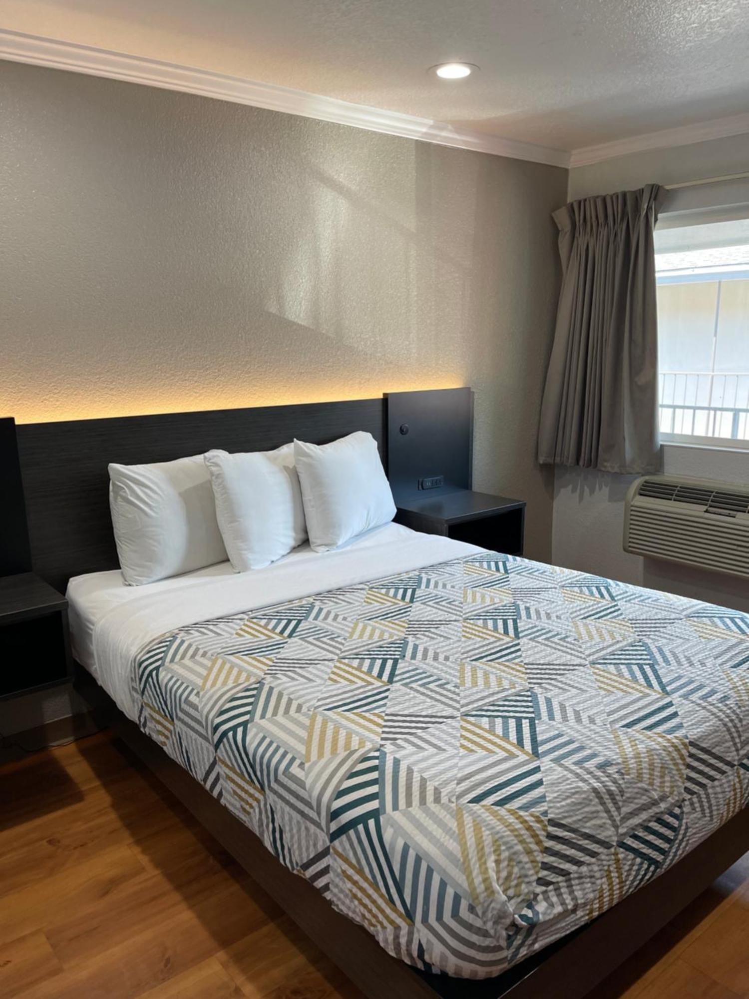 Hotel 6 Sacramento, Ca - Downtown 2*