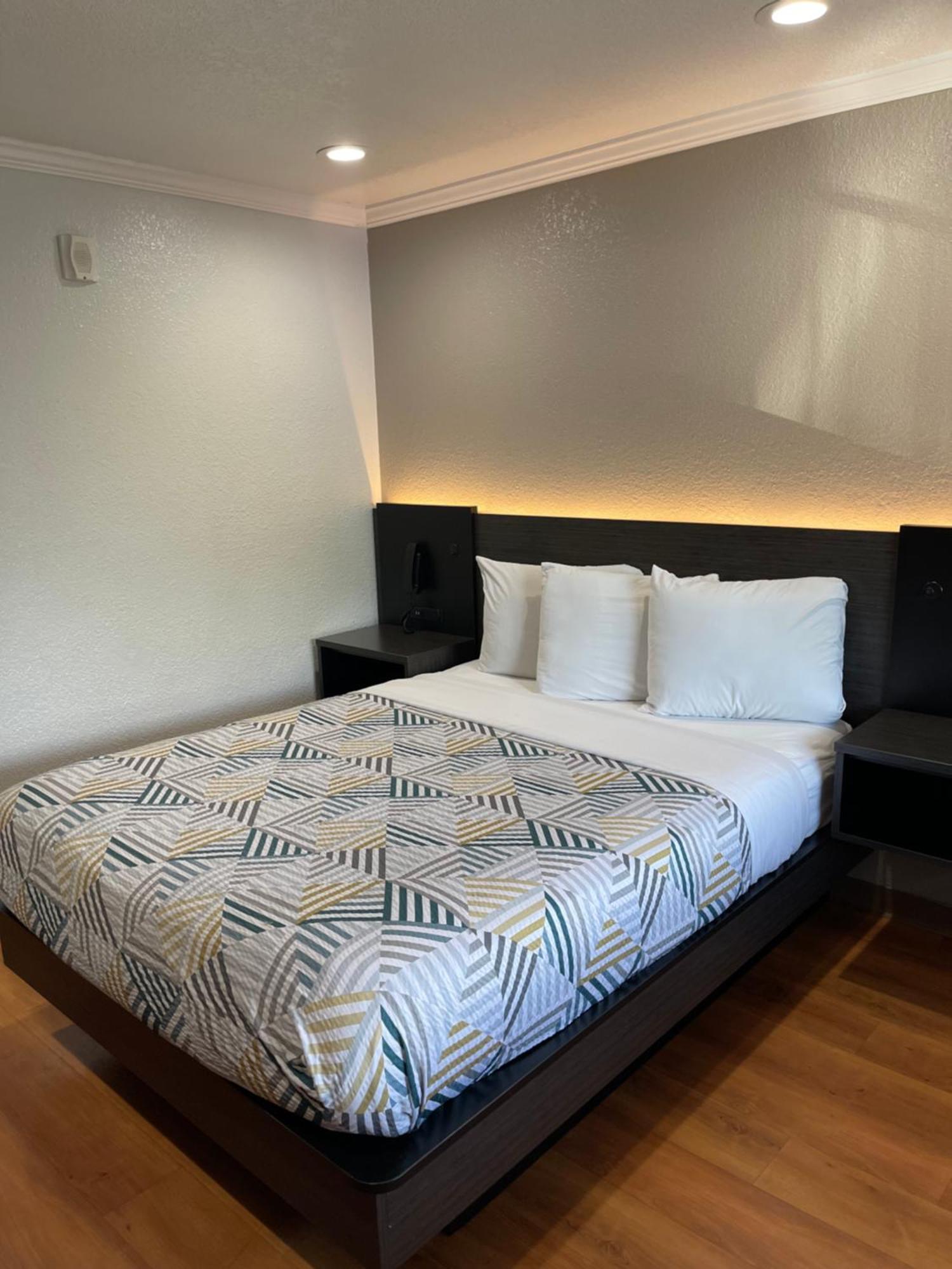 Hotel 6 Sacramento, Ca - Downtown Sacramento