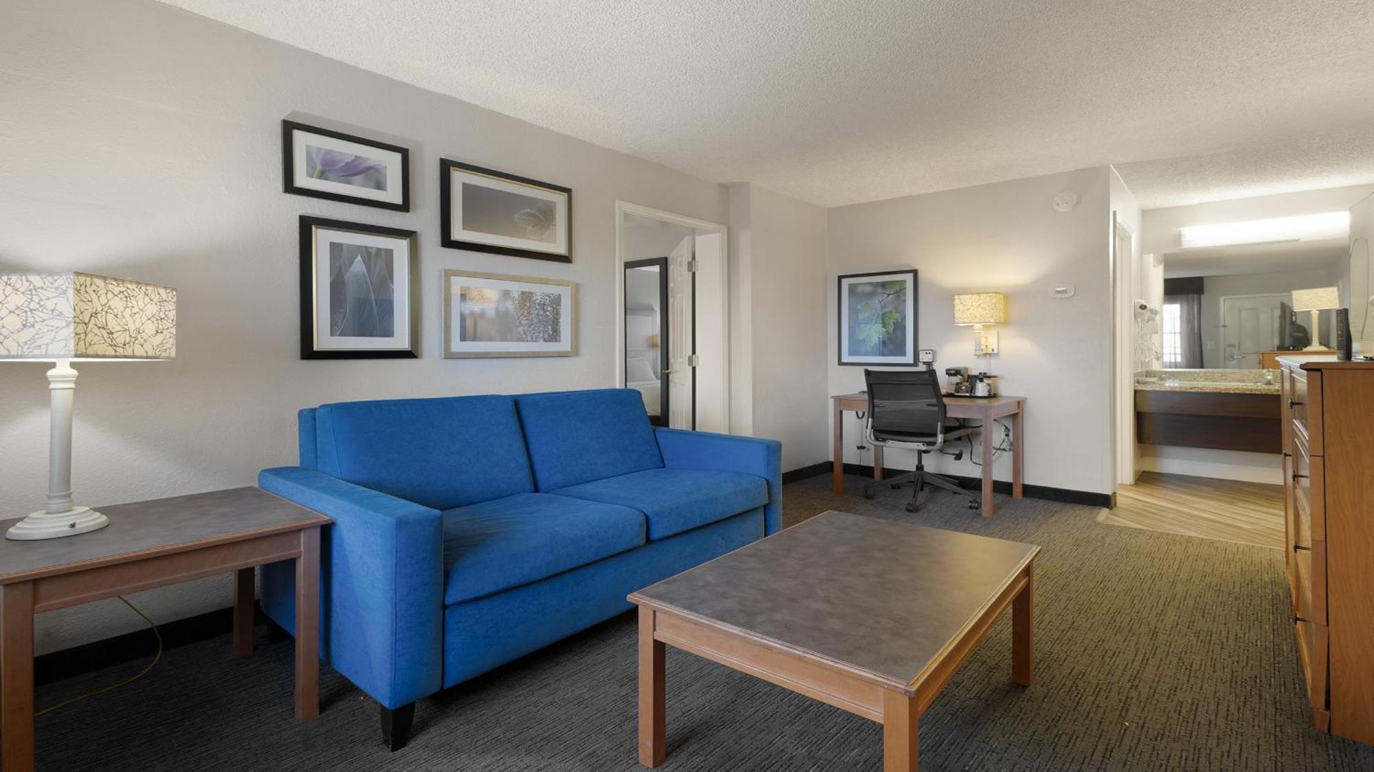 Hotel Howard Johnson By Wyndham Downtown