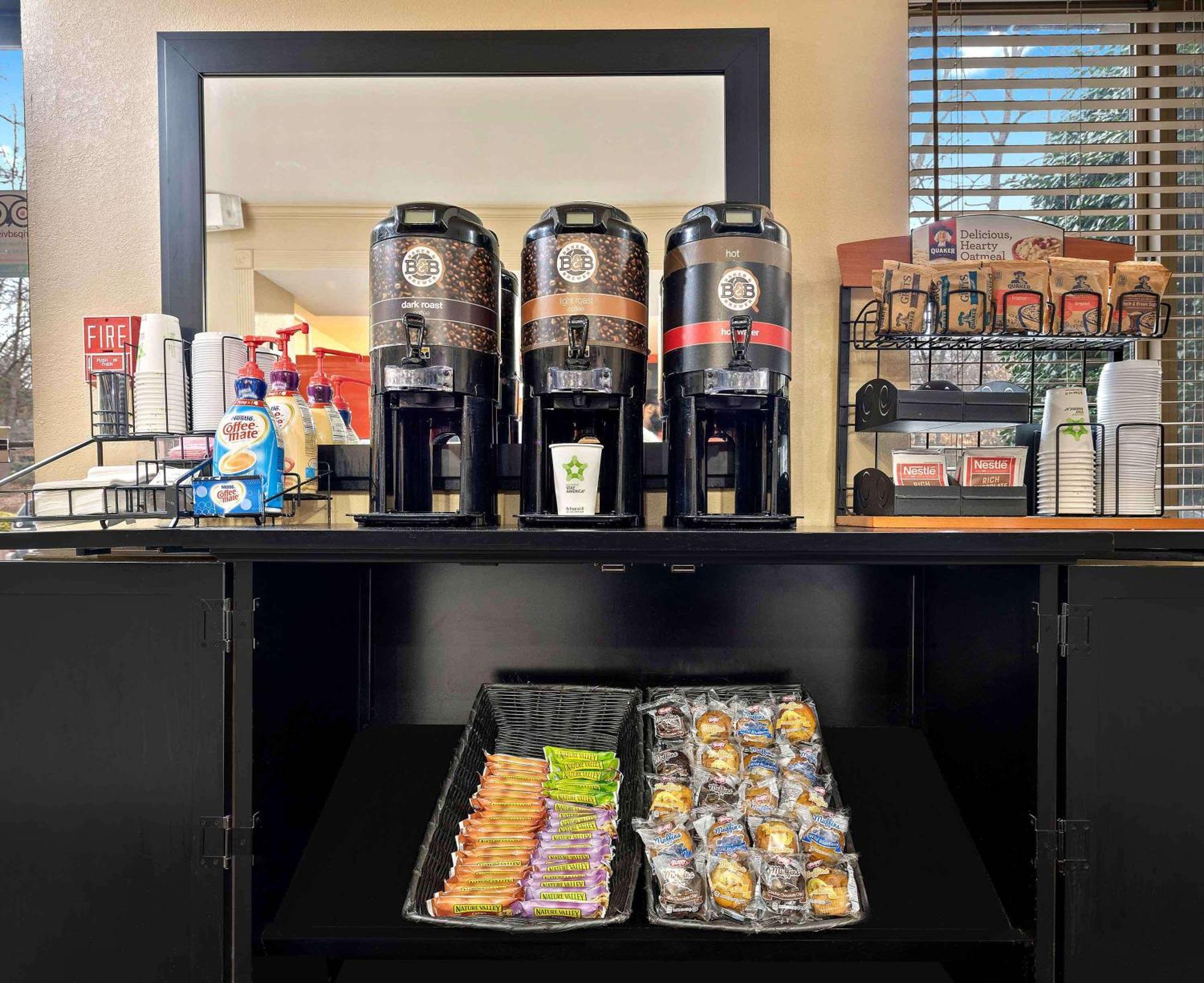 Hotel Extended America - - South Natomas