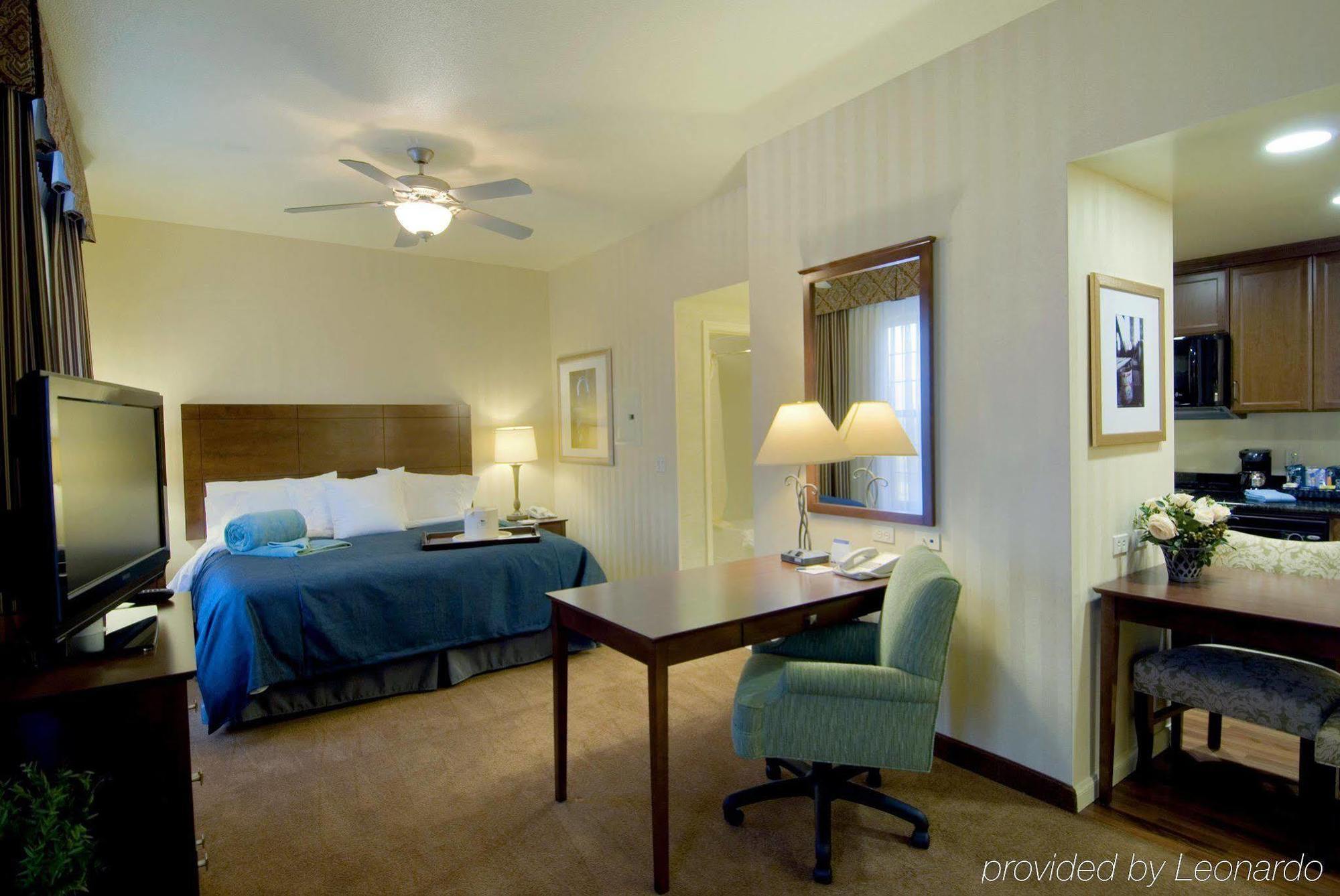 Homewood By Hilton Airport-natomas Hotel