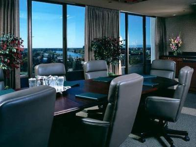 Downtown-arena By Ihg Hotel 3*