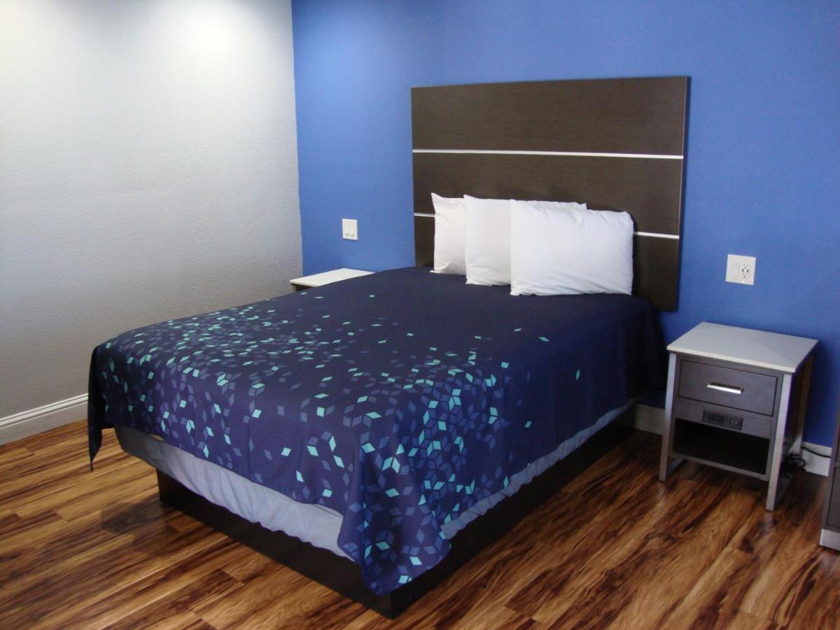 Oasis Sacramento- Elk Grove 2*