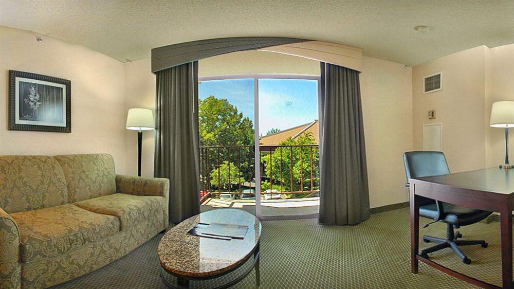 Doubletree By Hilton Hotel 4*