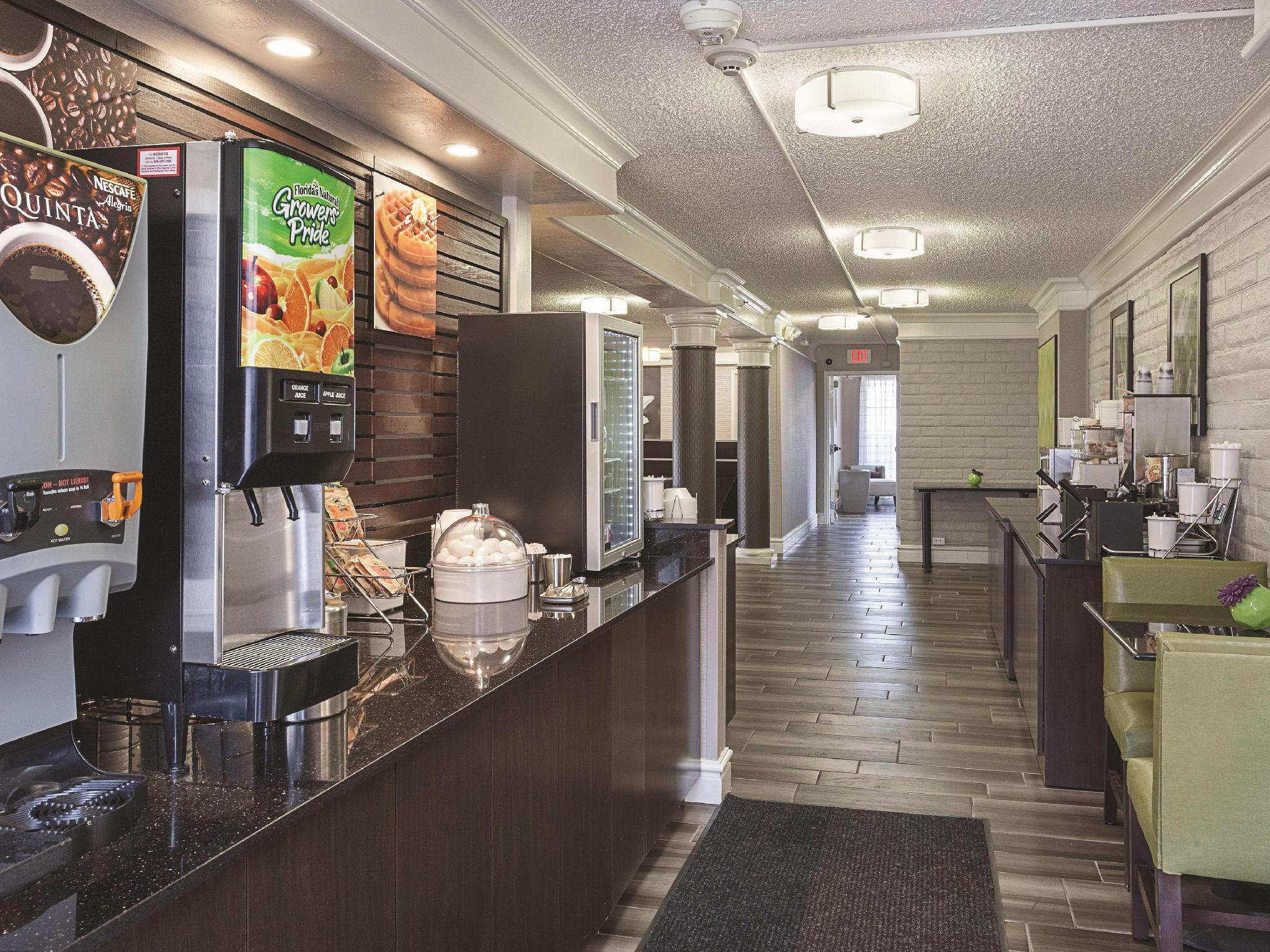 La Quinta By Wyndham North Hotel 3*