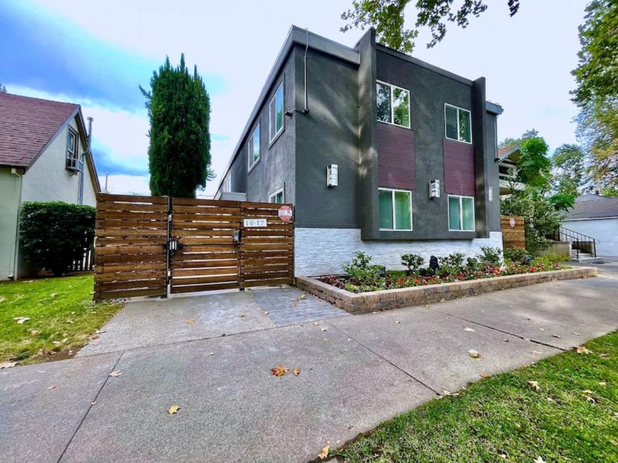 First Floor Gated, And Remodeled Apartment *
