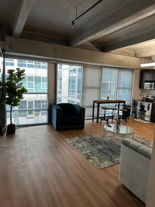 Cozy Downtown Gem: Near Attractions & Universities Apartment Sacramento