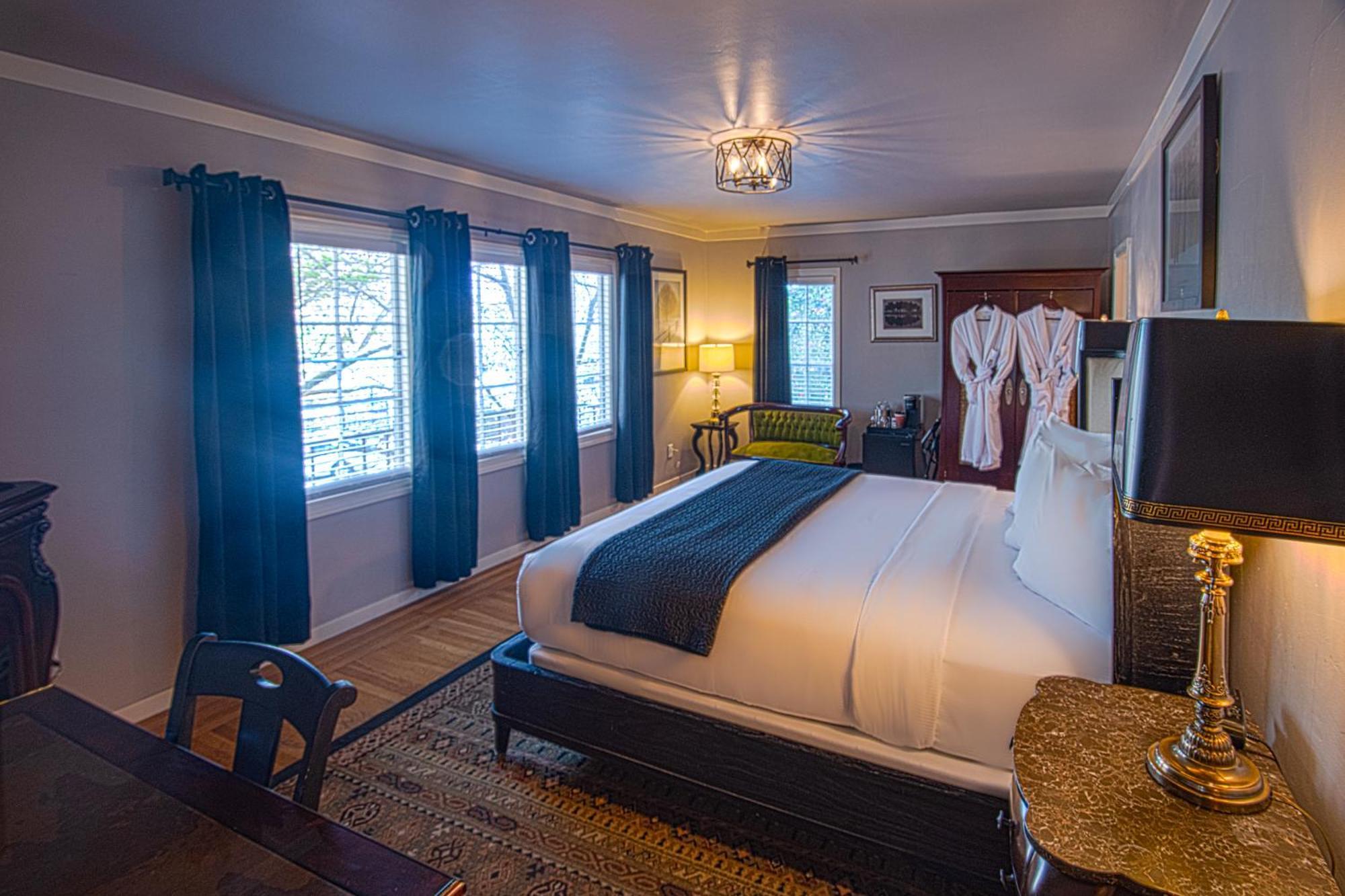 At Parkside Bed & Breakfast Sacramento