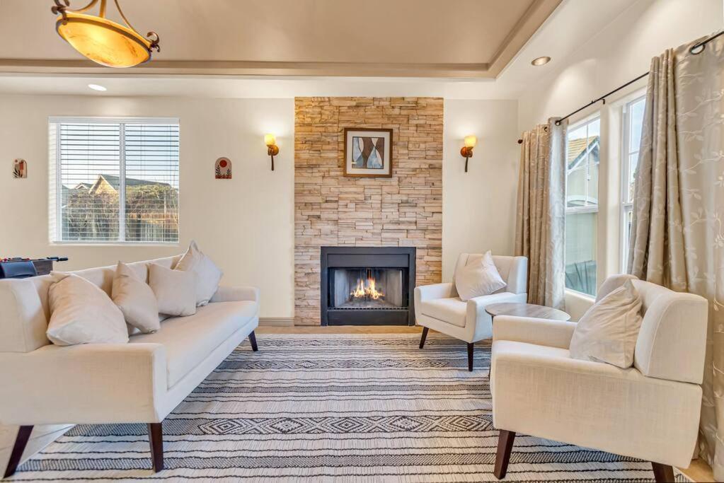 Mediterranean Style Modern House * Sacramento