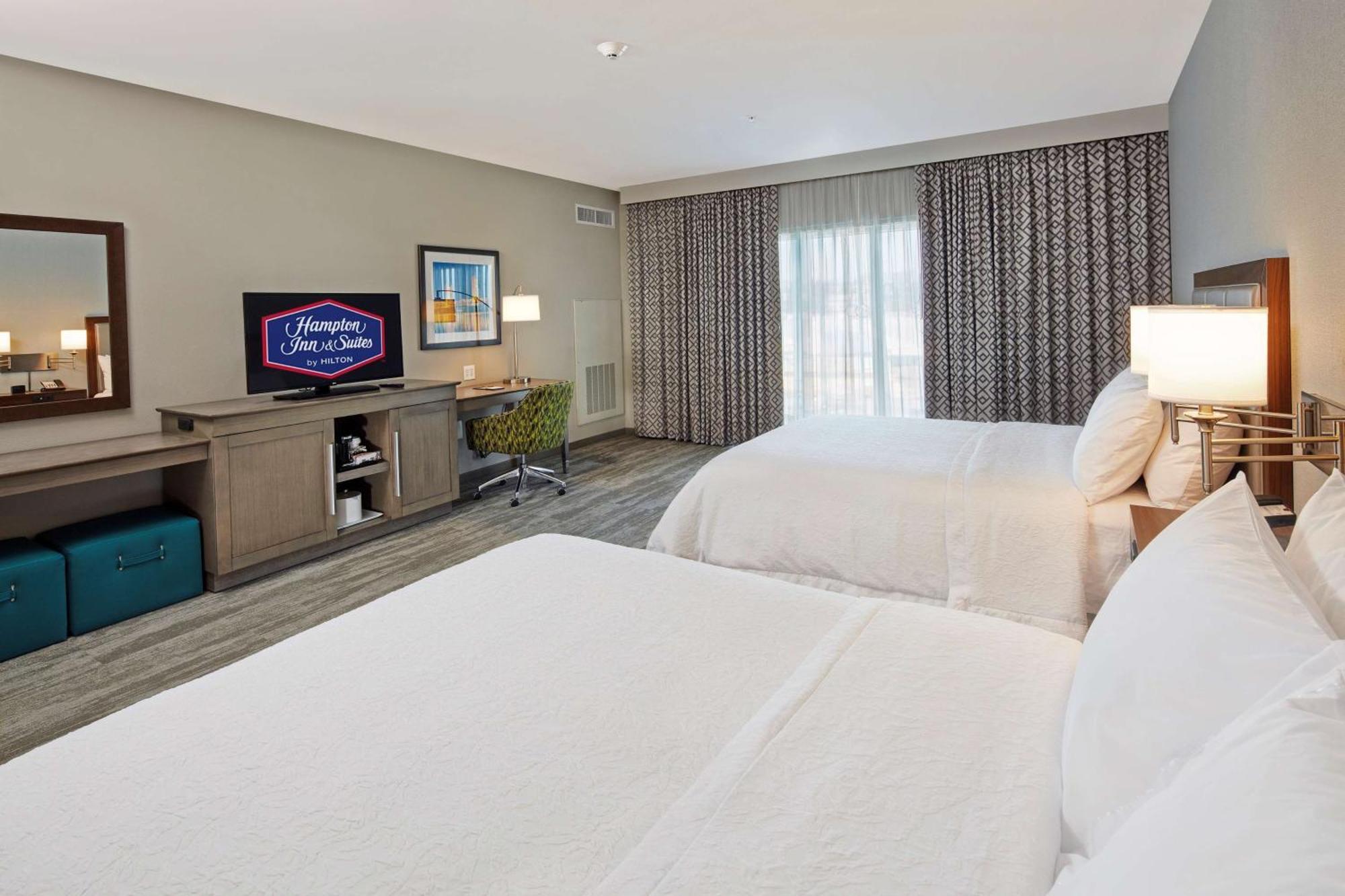 Hotel Hampton & At Csus