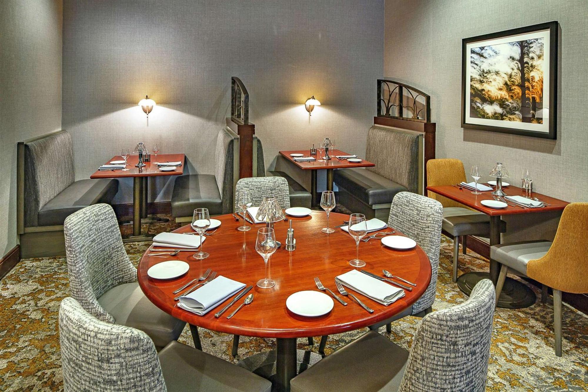 Hilton Arden West