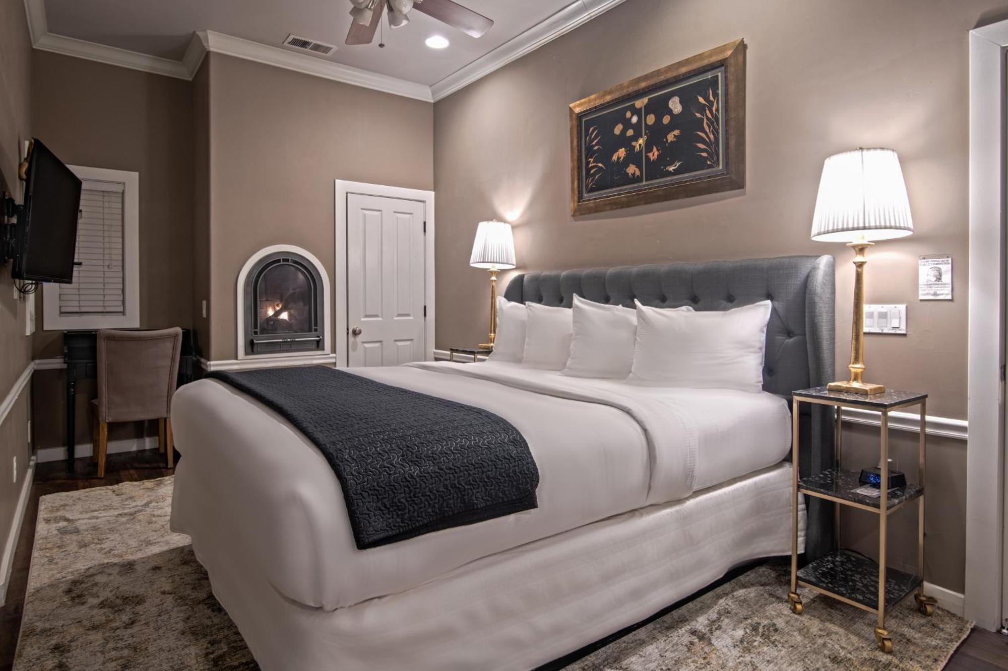 Bed & Breakfast At Parkside