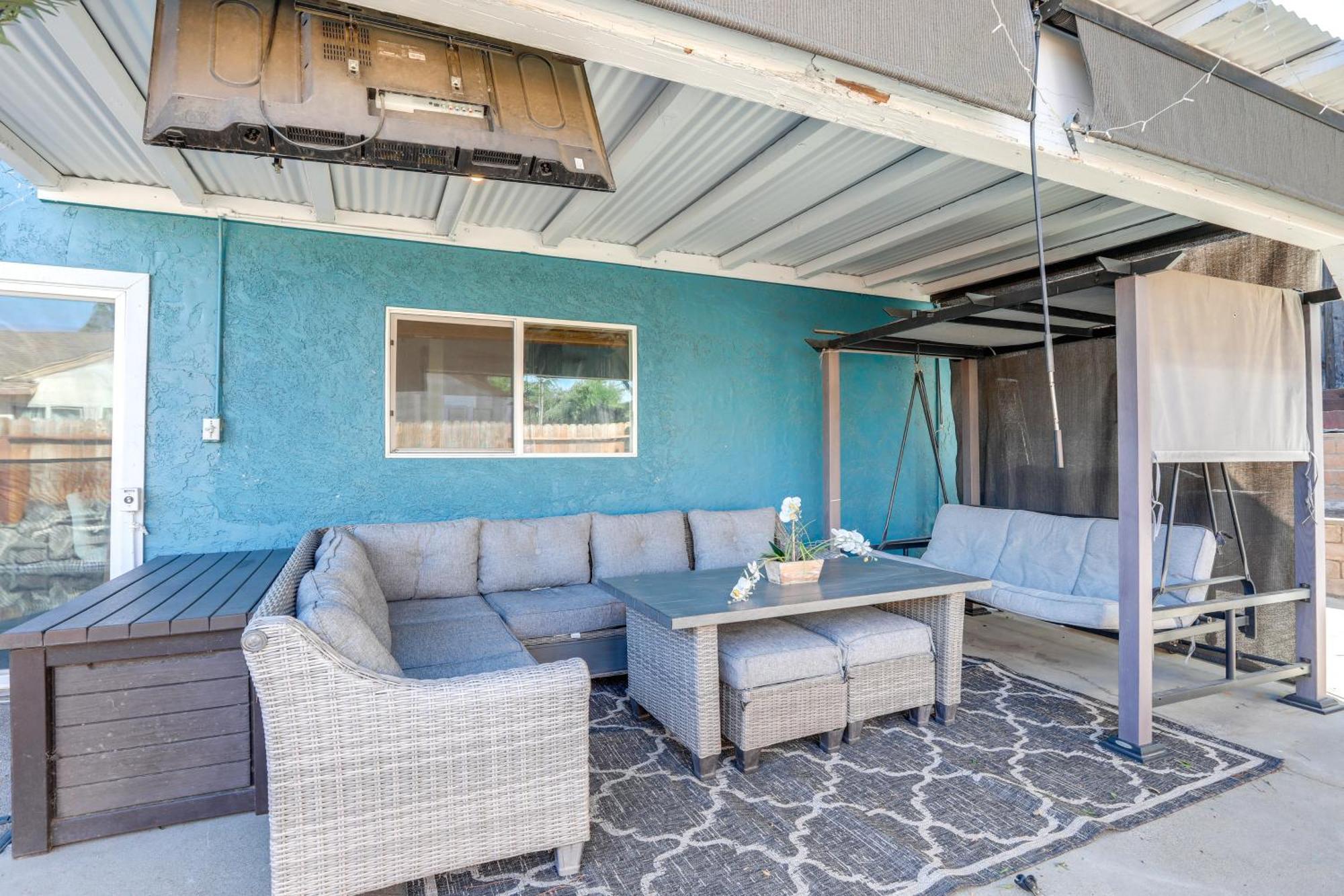 Holiday home With Pool Near Dtwn Pets Welcome! Sacramento