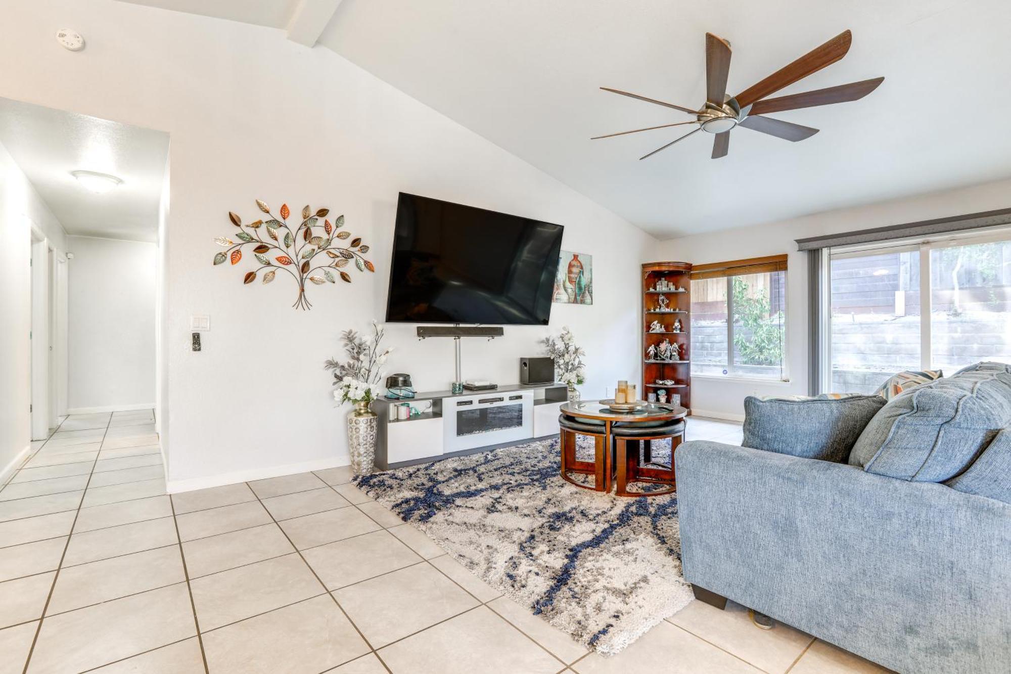 Holiday home With Pool Near Dtwn Pets Welcome! *