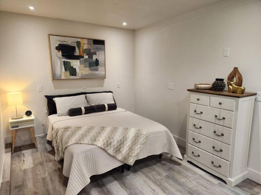 Peaceful And Cozy Apartment