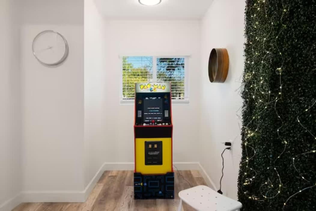Holiday home 2br 1ba & Arcade Crib In The Heart Of Sac Sacramento
