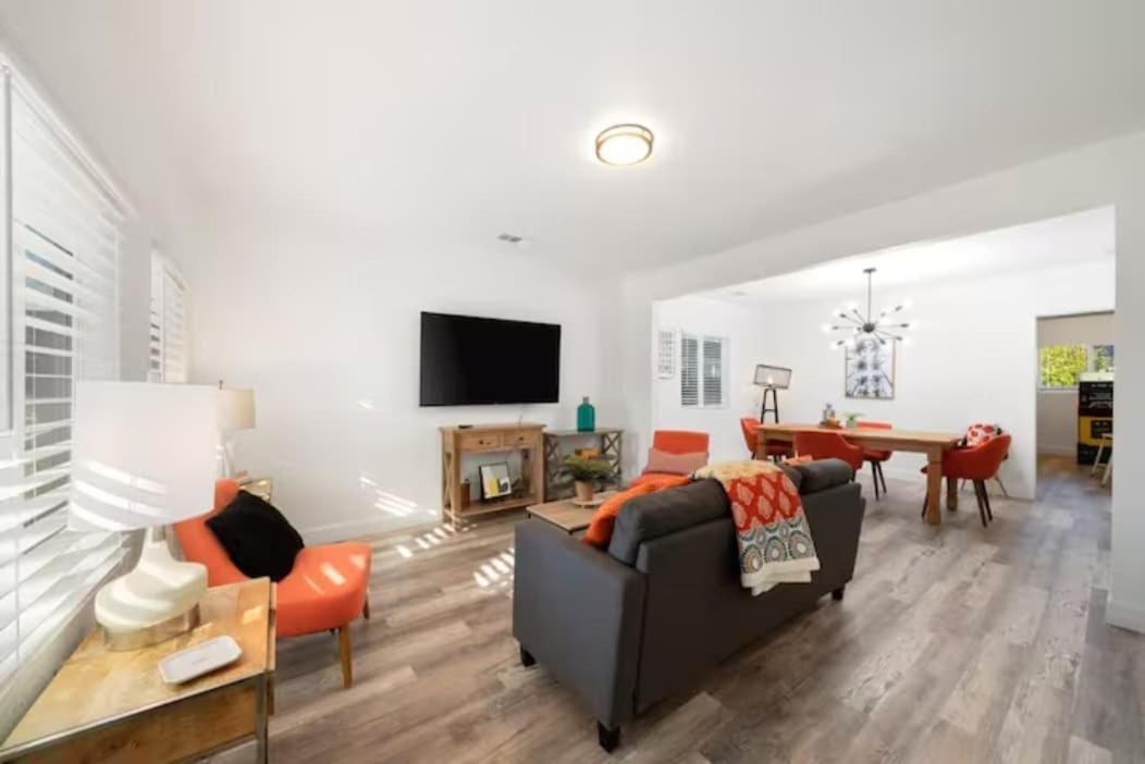 2br 1ba & Arcade Crib In The Heart Of Sac Holiday home Sacramento