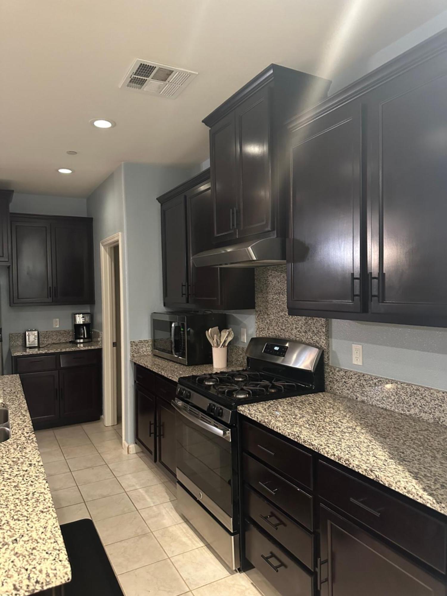 Charming 3bed 3bath At The Heart Of Apartment *
