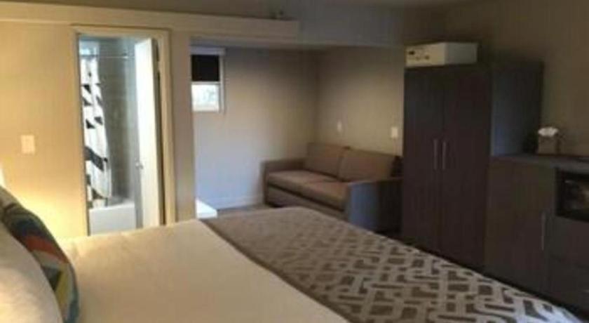 Arden Star Hotel