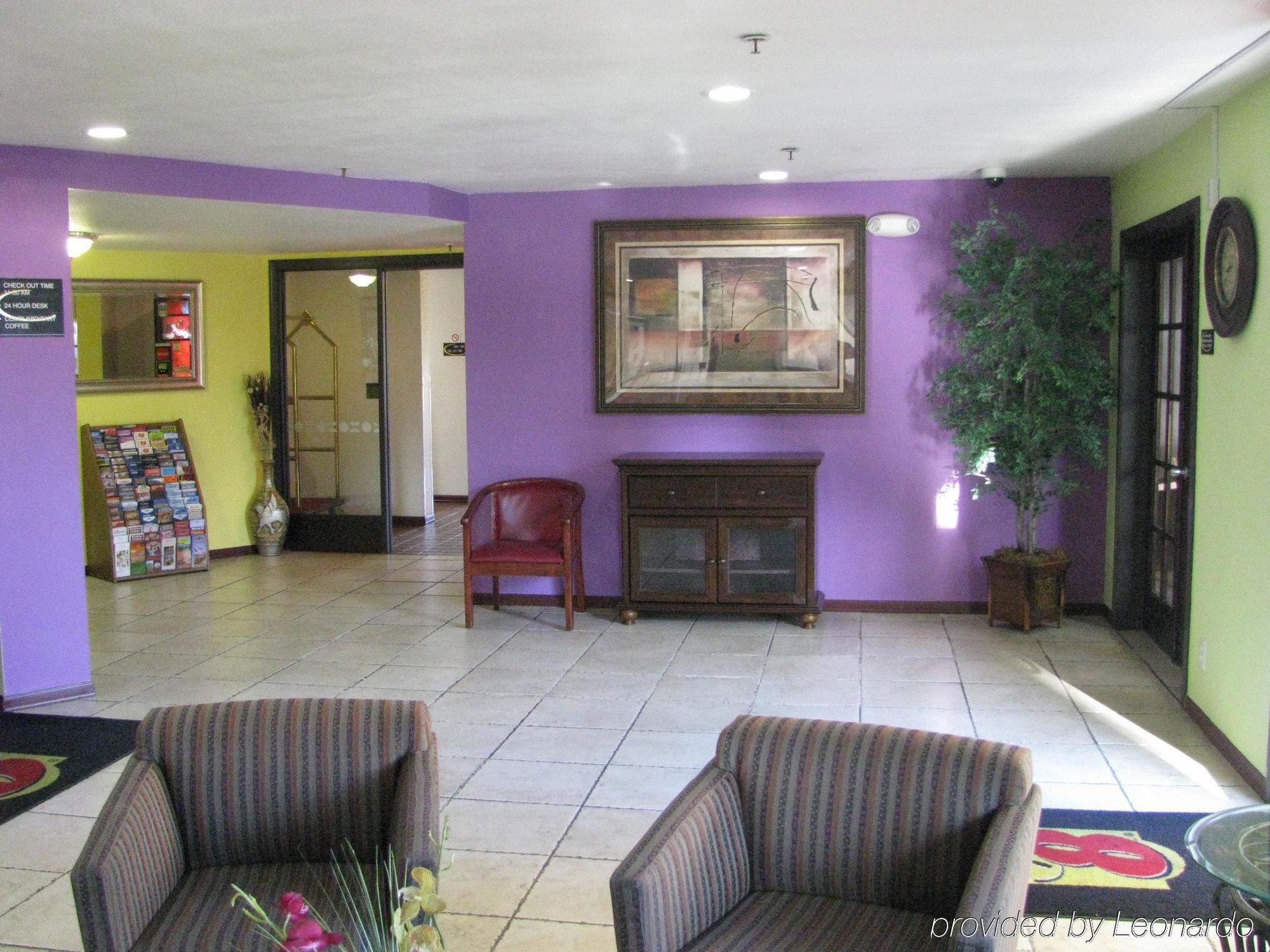 Super 8 By Wyndham Sacramento Carmichael