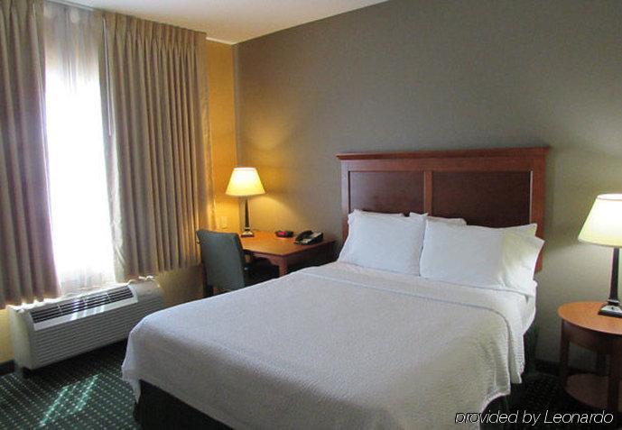 Towneplace Cal Expo Hotel