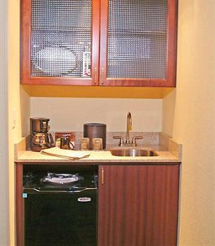 Hotel Springhill By Marriott Natomas 3*