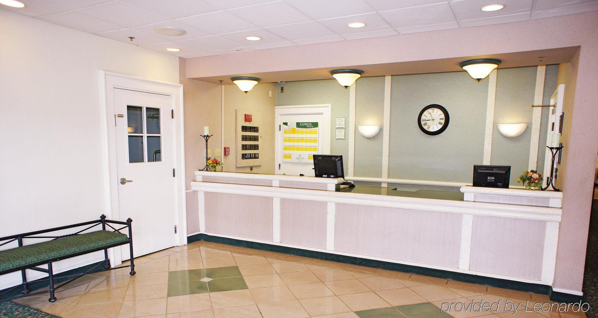 Howard Johnson By Wyndham Downtown Hotel 3*