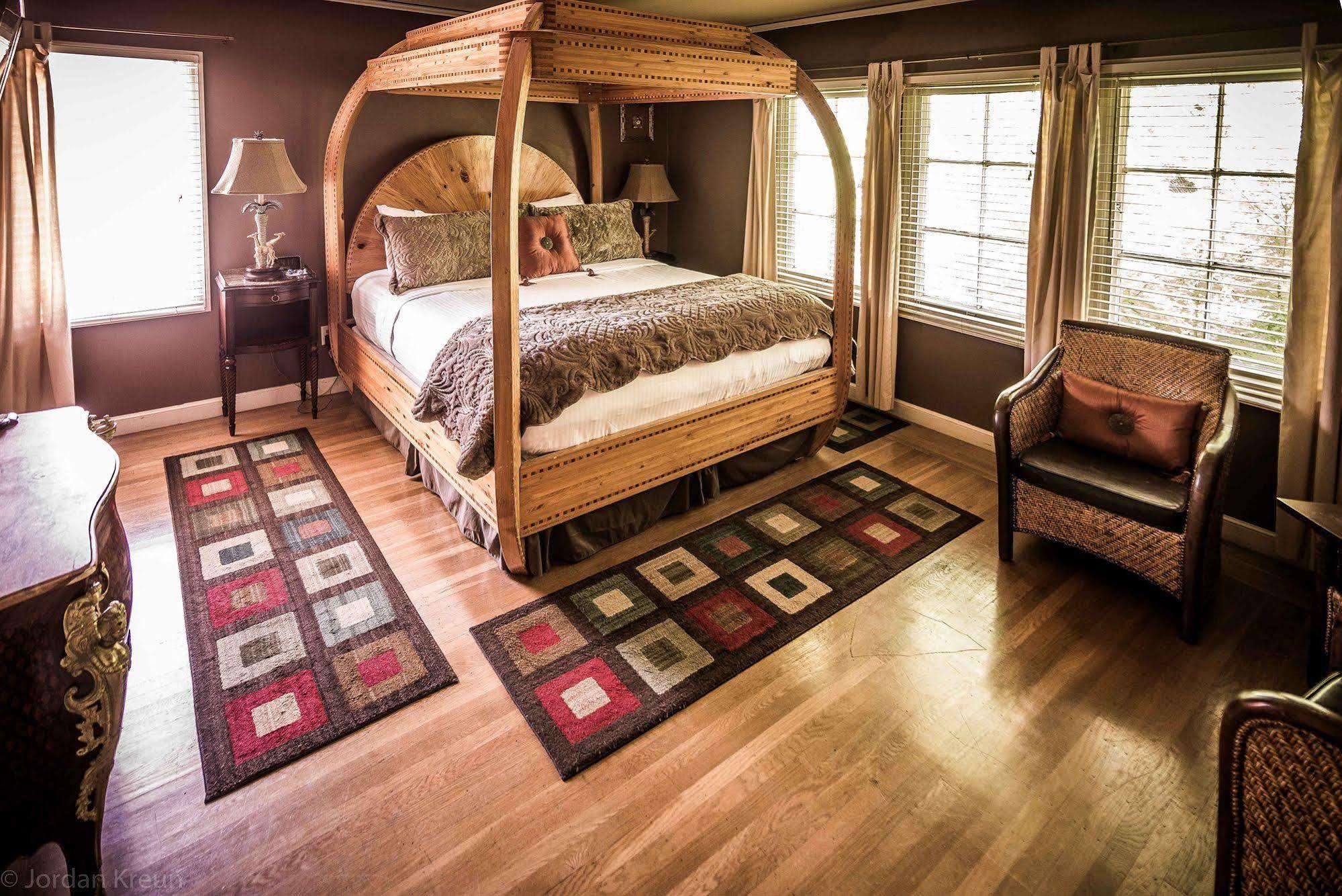 At Parkside Bed & Breakfast