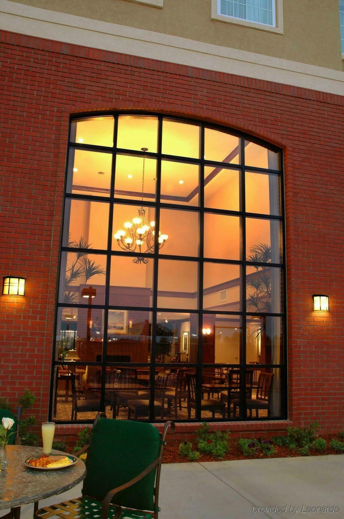 Hotel Staybridge Airport Natomas, An Ihg