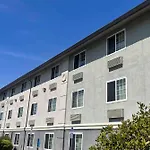 Super 8 By Wyndham Sacramento/Florin Rd