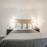 The Greens Hotel On Del Paso