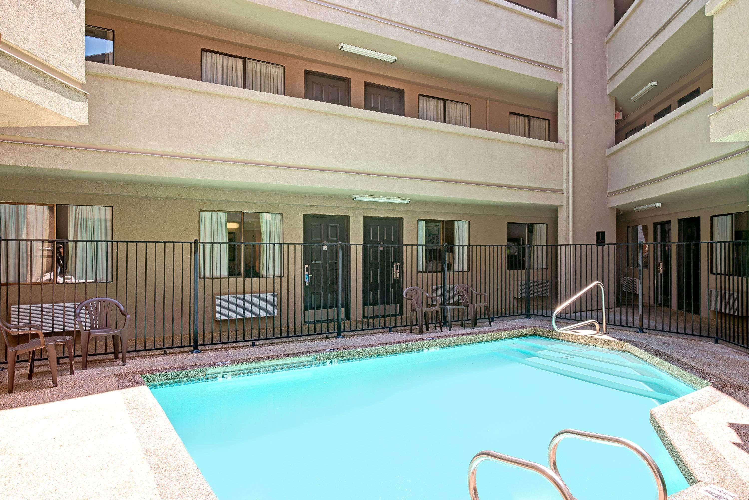 Travelodge Sacramento/rancho Cordova 2*