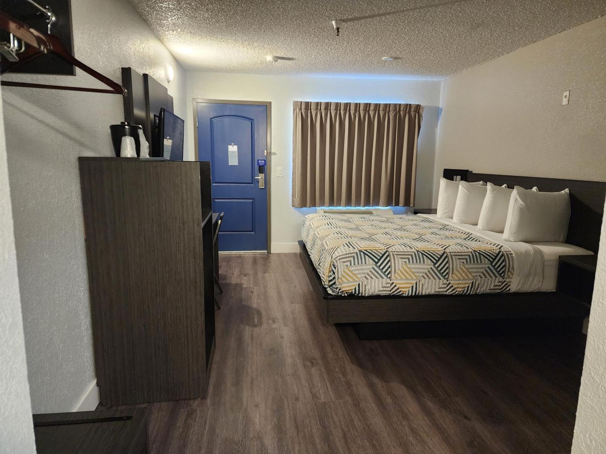 Hotel 6 Ca Natomas 2*